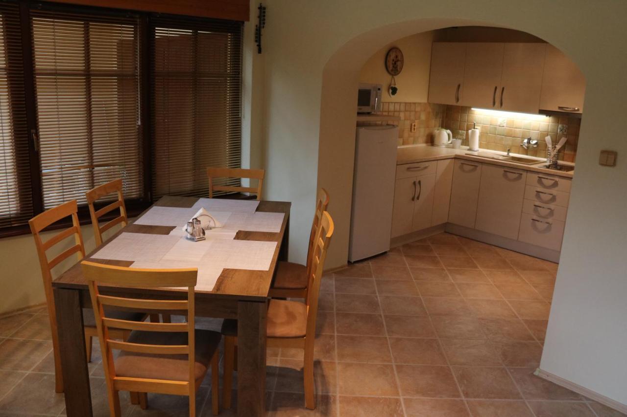 Domcek V Zahrade Villa Liptovský Hrádok Exterior foto